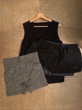 WORKOUT BUNDLE- Lucy Tank, New Balance and Colsie Shorts— size Large